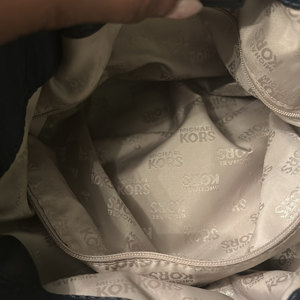 Michael Kors Navy Blue Leather Tote, perfect for the office or play!! - Picture 13 of 15